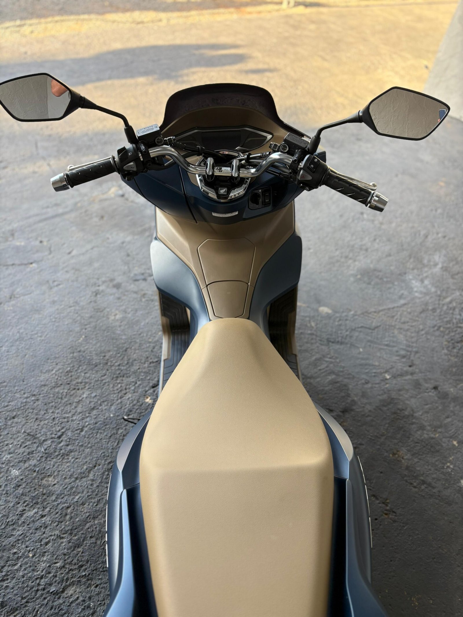
								PCX 150cc DLX 2024 full									