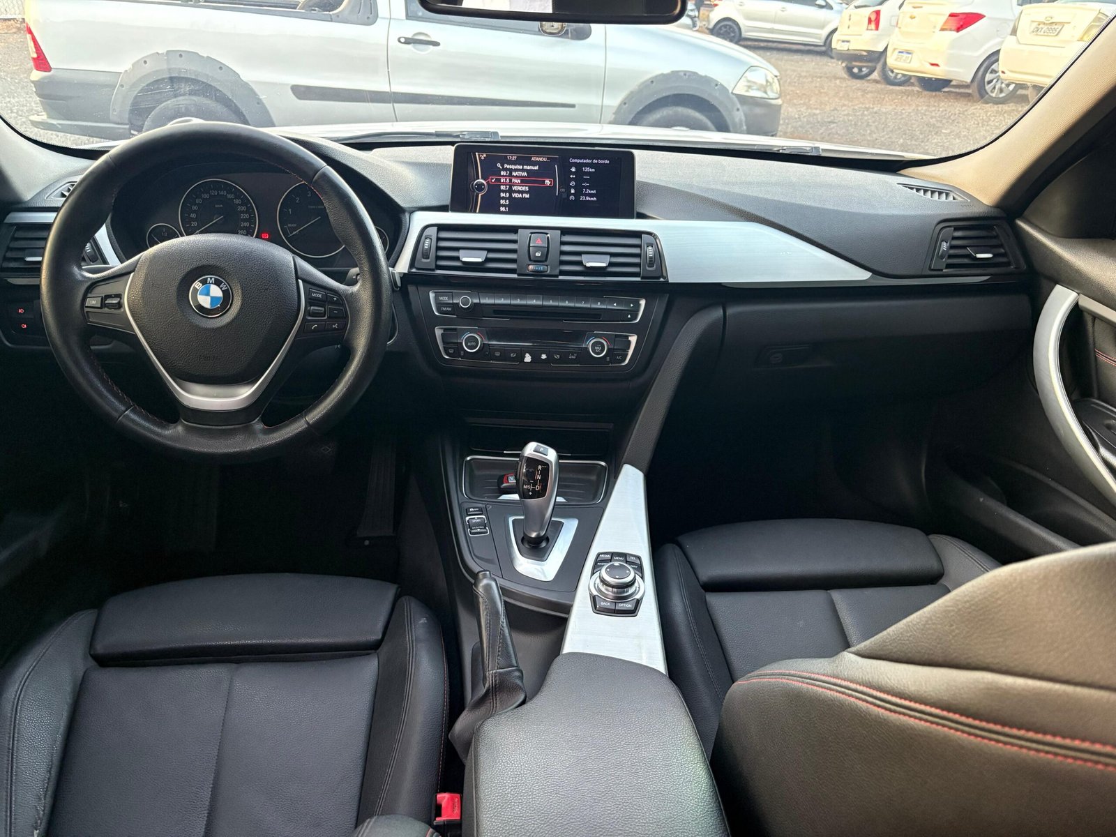 
								BMW 320i 2013 full									