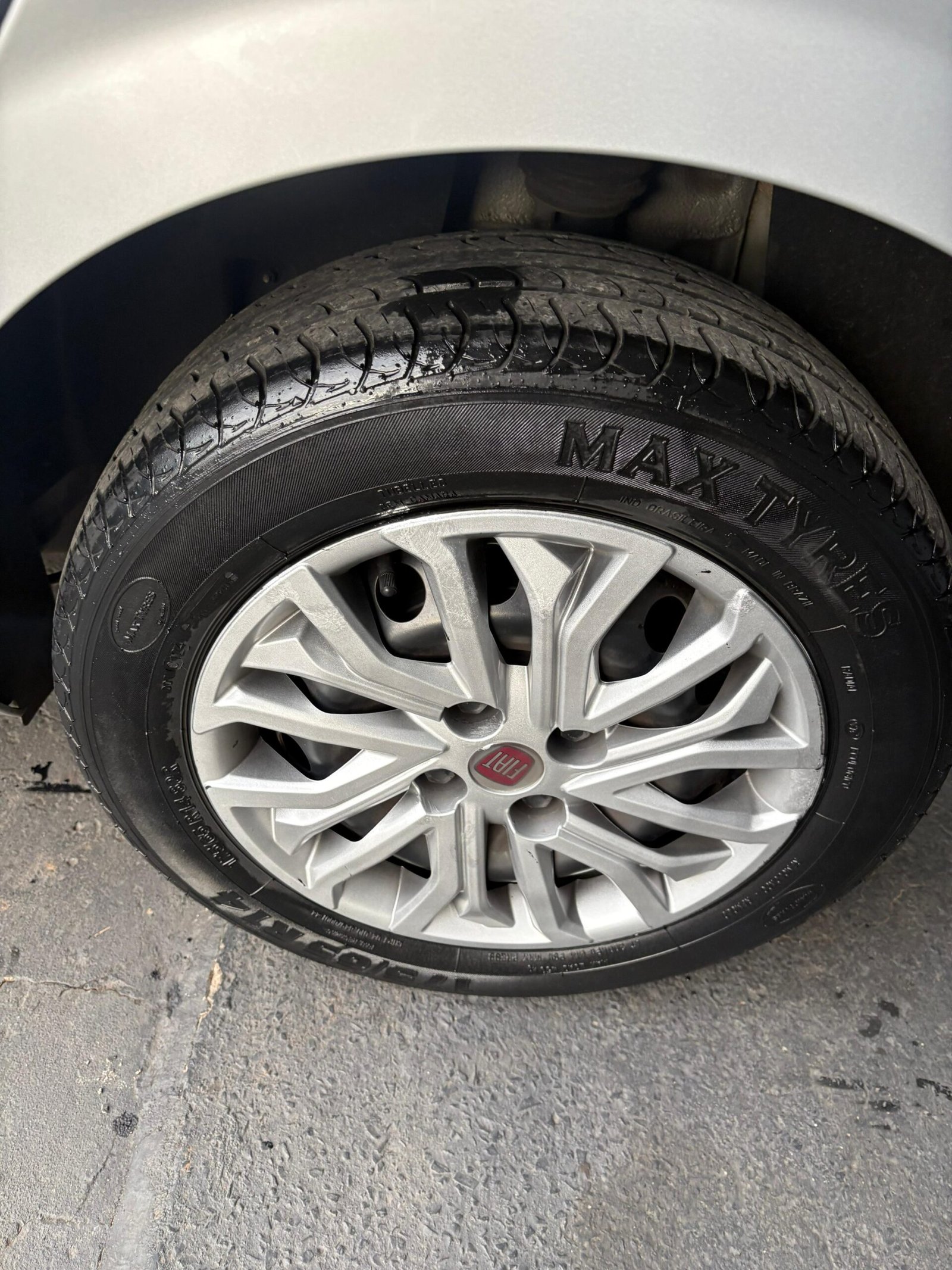 
								Fiat argo drive 2019 full									