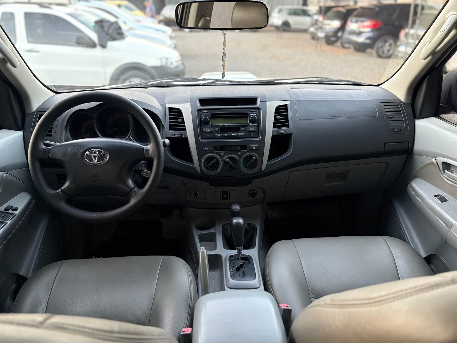 
								HILUX SRV 2008 full									